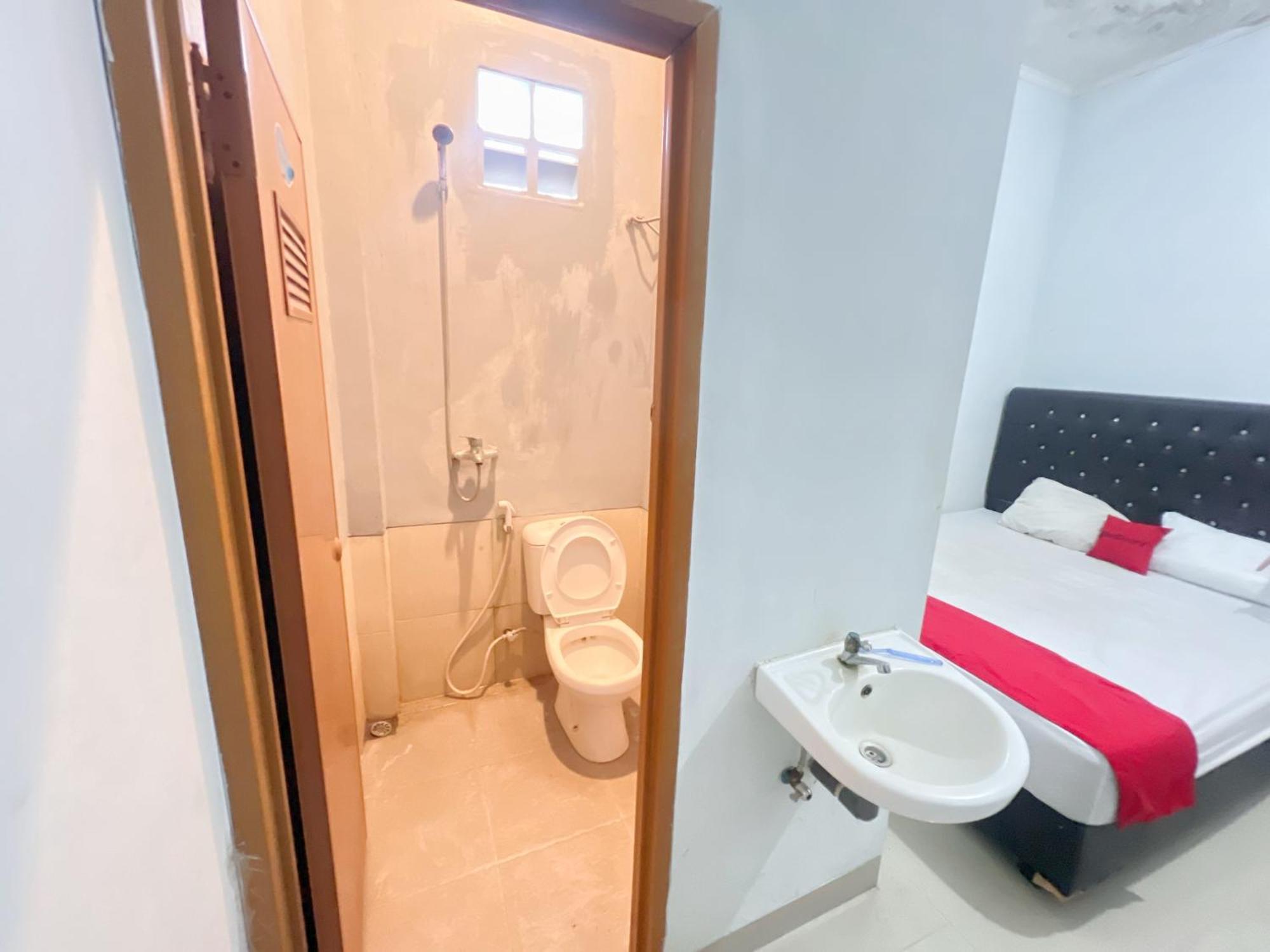 Reddoorz At Kay Residence Waydadi Lampung Bandar Lampung Eksteriør billede